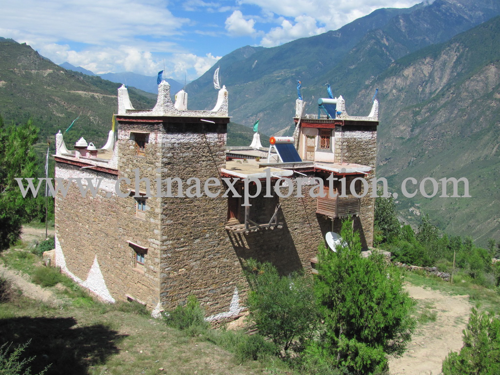 Tibetan House in Jiaju Village
